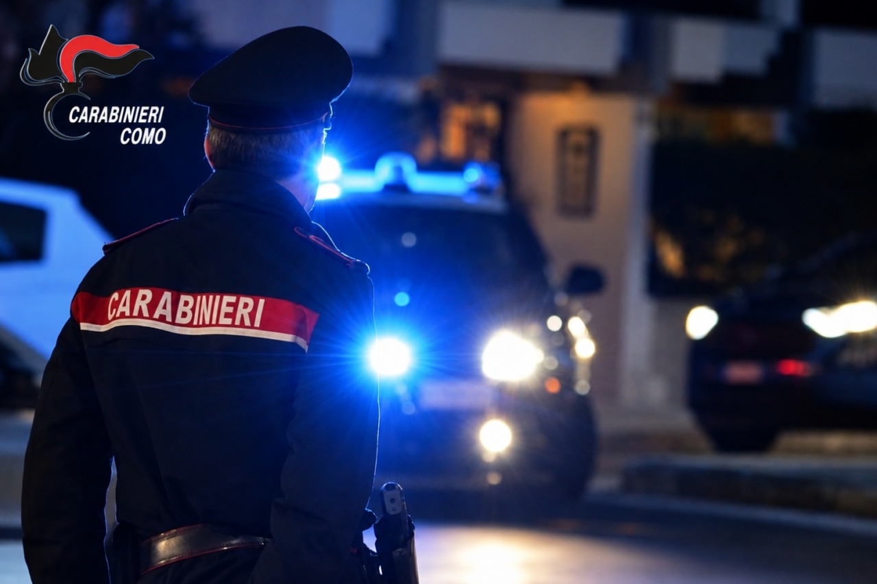 Alla guida senza patente, fugge all’alt dei Carabinieri: raggiunto e denunciato