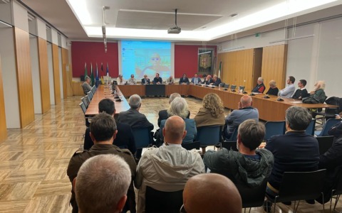 Punto nascita: chiedere la deroga alla chiusura spetta alla proprietà. Che sceglie il silenzio