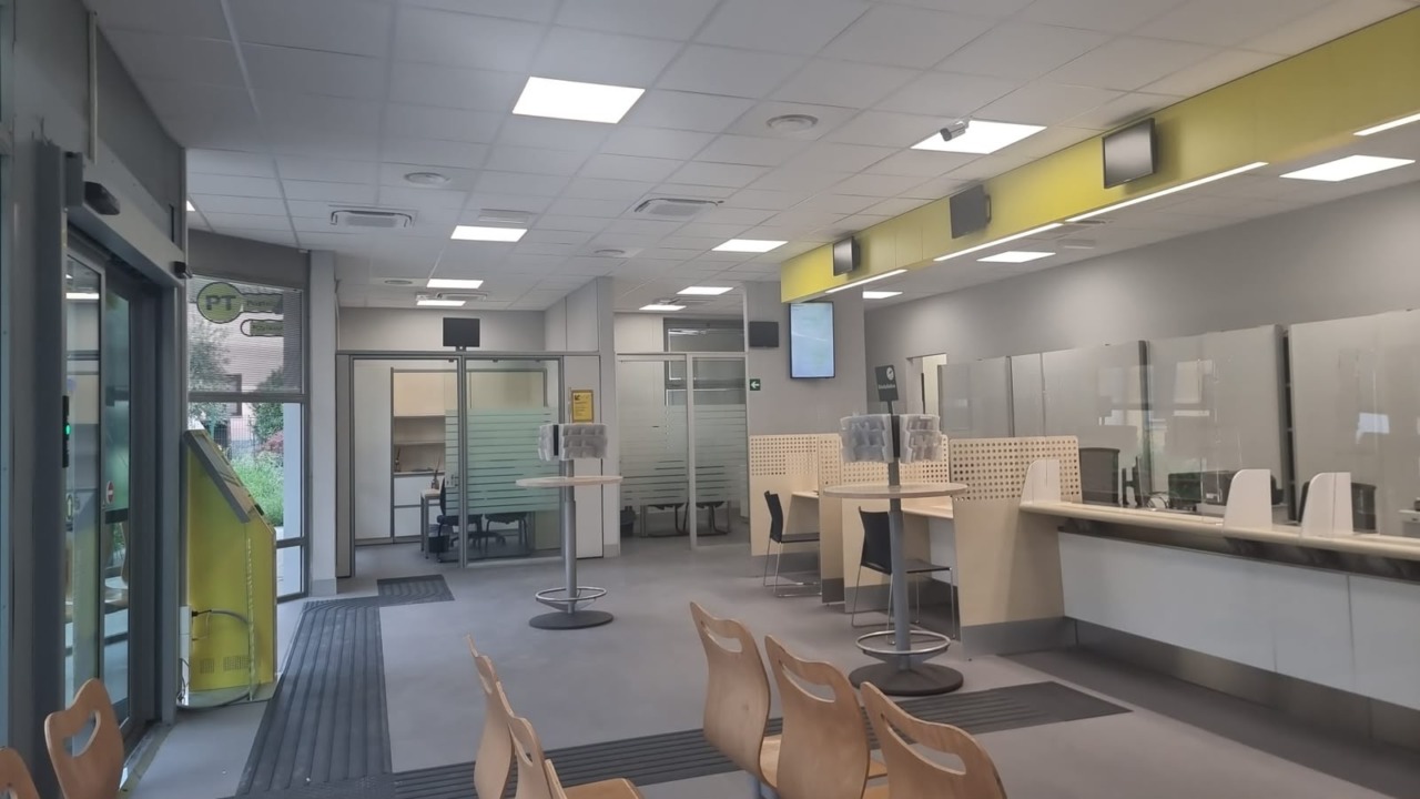 Conclusi i lavori Polis, riapre l’ufficio postale di Olgiate Comasco