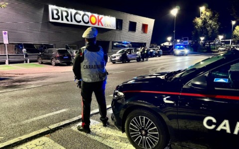 Controllo del territorio, vasta operazione dei Carabinieri tra Cantù, Mozzate e Turate
