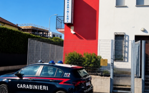 Evade dai domiciliari e va dalla nonna: arrestato 21enne